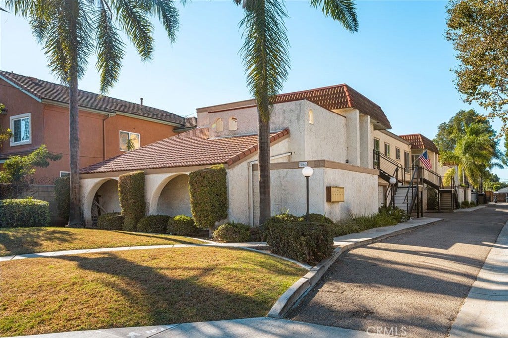 2565 Santa Ana Ave, #1, Costa Mesa, CA 92627 2565 Santa Ana Ave, #1, Costa Mesa, CA 92627