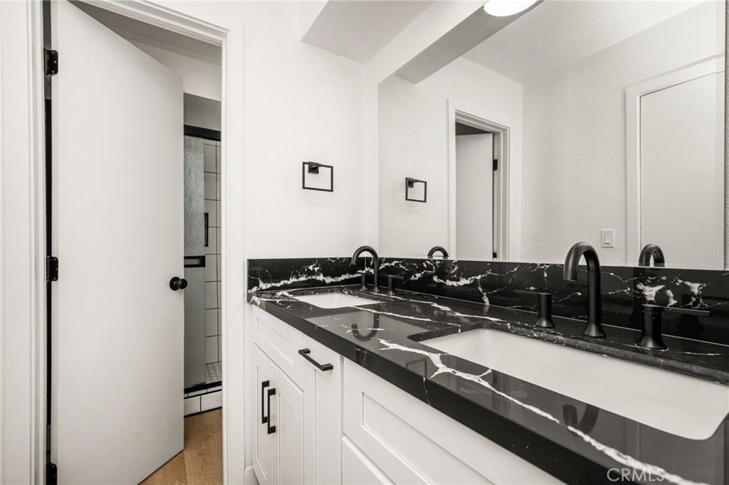 2565 Santa Ana Ave, #1, Costa Mesa, CA 92627 2565 Santa Ana Ave, #1, Costa Mesa, CA 92627