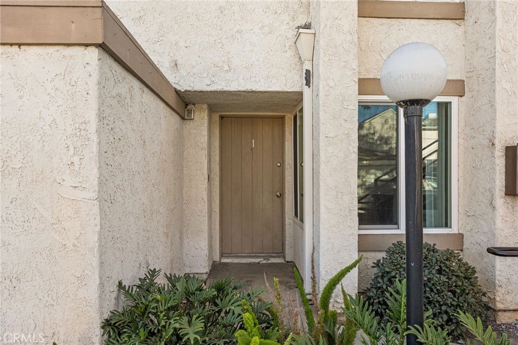 2565 Santa Ana Ave, #1, Costa Mesa, CA 92627 2565 Santa Ana Ave, #1, Costa Mesa, CA 92627