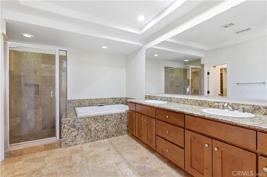 80250 Via Tesoro, La Quinta, CA 92253 80250 Via Tesoro, La Quinta, CA 92253