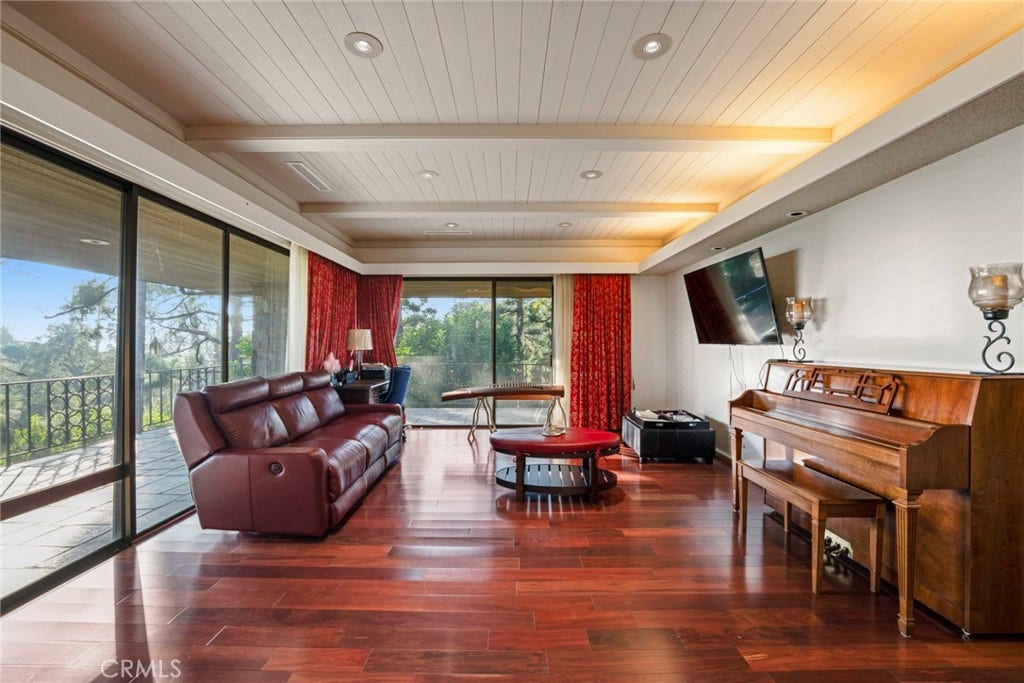 1458 Hillcrest, Pasadena, CA 91106 1458 Hillcrest, Pasadena, CA 91106