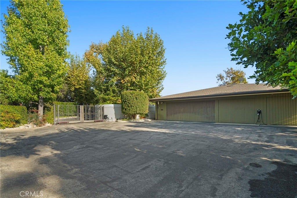 1458 Hillcrest, Pasadena, CA 91106 1458 Hillcrest, Pasadena, CA 91106