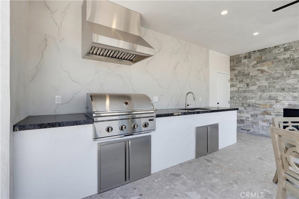 1195 N Lincoln, Orange, CA 92867 1195 N Lincoln, Orange, CA 92867