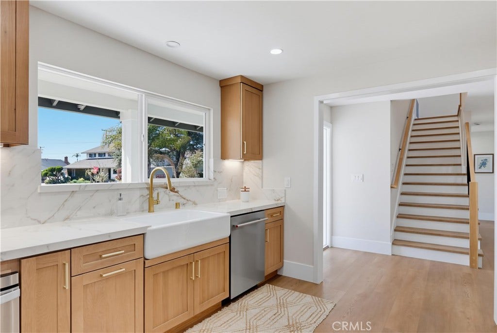 1195 N Lincoln, Orange, CA 92867 1195 N Lincoln, Orange, CA 92867