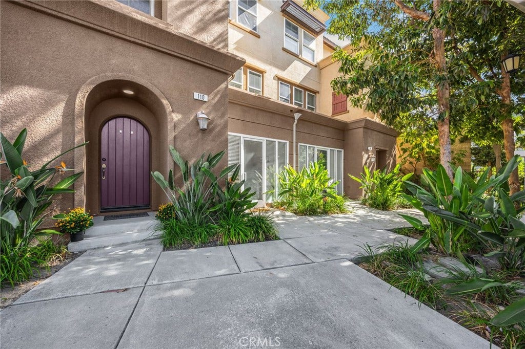 110 E Santa Fe Court, Placentia, CA 92870 110 E Santa Fe Court, Placentia, CA 92870