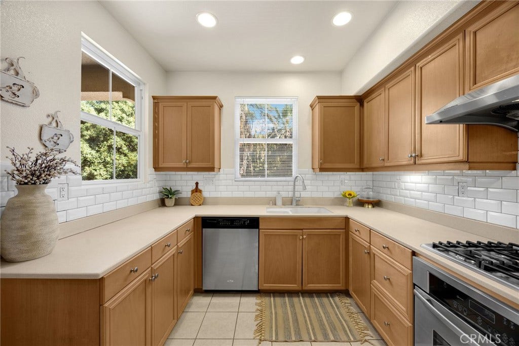 110 E Santa Fe Court, Placentia, CA 92870 110 E Santa Fe Court, Placentia, CA 92870