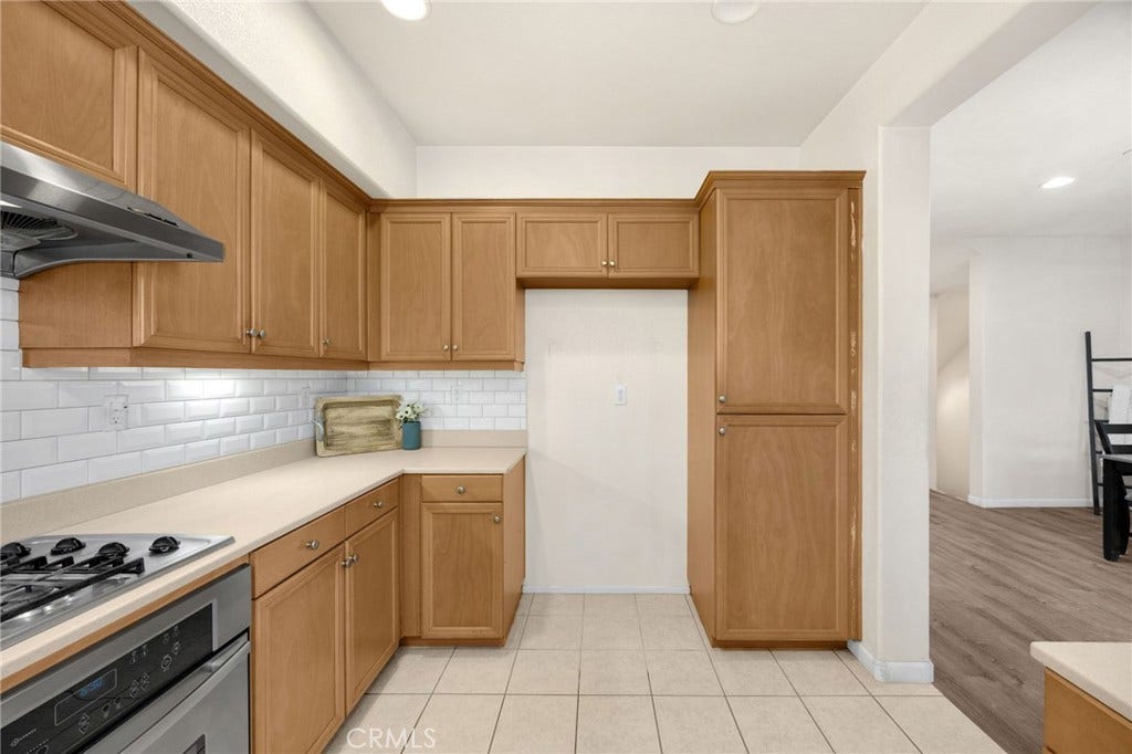 110 E Santa Fe Court, Placentia, CA 92870 110 E Santa Fe Court, Placentia, CA 92870