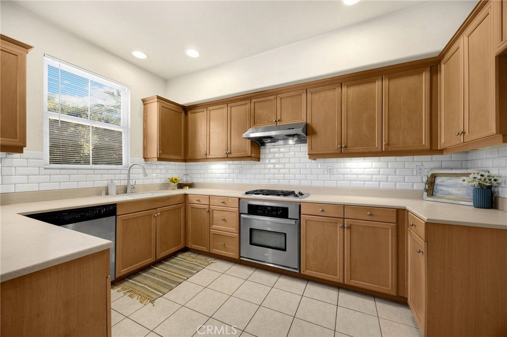 110 E Santa Fe Court, Placentia, CA 92870 110 E Santa Fe Court, Placentia, CA 92870