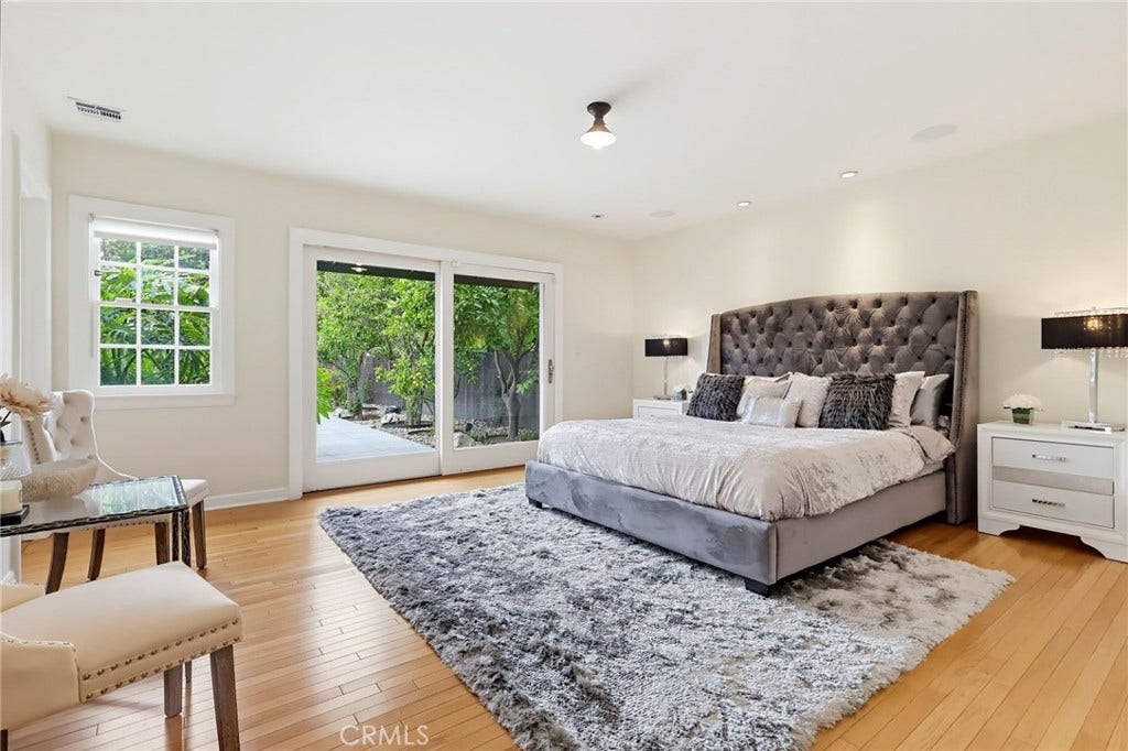 4455 California Avenue, Long Beach, CA 90807 4455 California Avenue, Long Beach, CA 90807