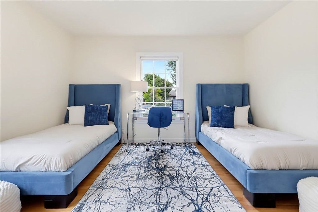 4455 California Avenue, Long Beach, CA 90807 4455 California Avenue, Long Beach, CA 90807
