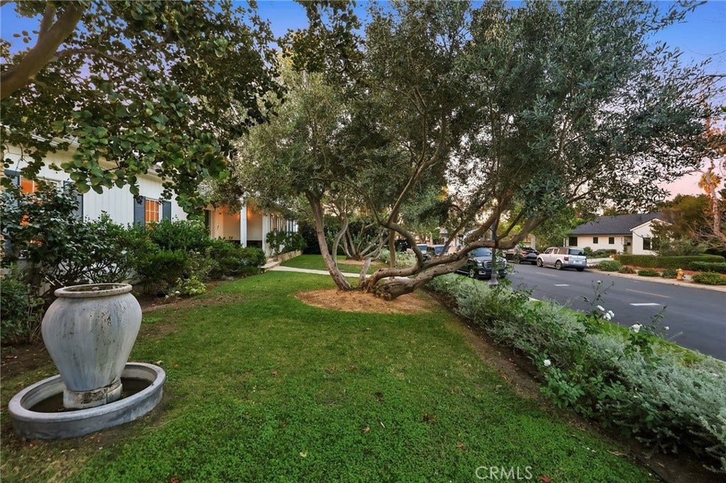 4455 California Avenue, Long Beach, CA 90807 4455 California Avenue, Long Beach, CA 90807