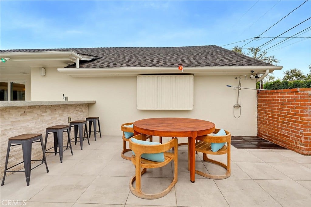 4455 California Avenue, Long Beach, CA 90807 4455 California Avenue, Long Beach, CA 90807