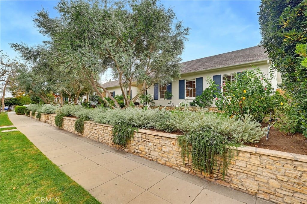 4455 California Avenue, Long Beach, CA 90807 4455 California Avenue, Long Beach, CA 90807