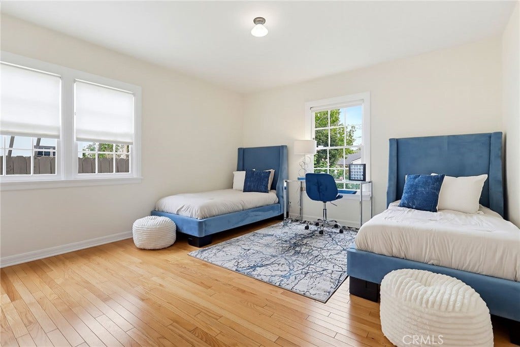 4455 California Avenue, Long Beach, CA 90807 4455 California Avenue, Long Beach, CA 90807