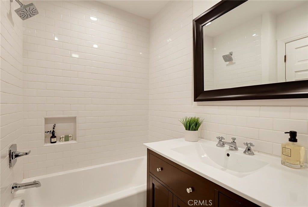4455 California Avenue, Long Beach, CA 90807 4455 California Avenue, Long Beach, CA 90807
