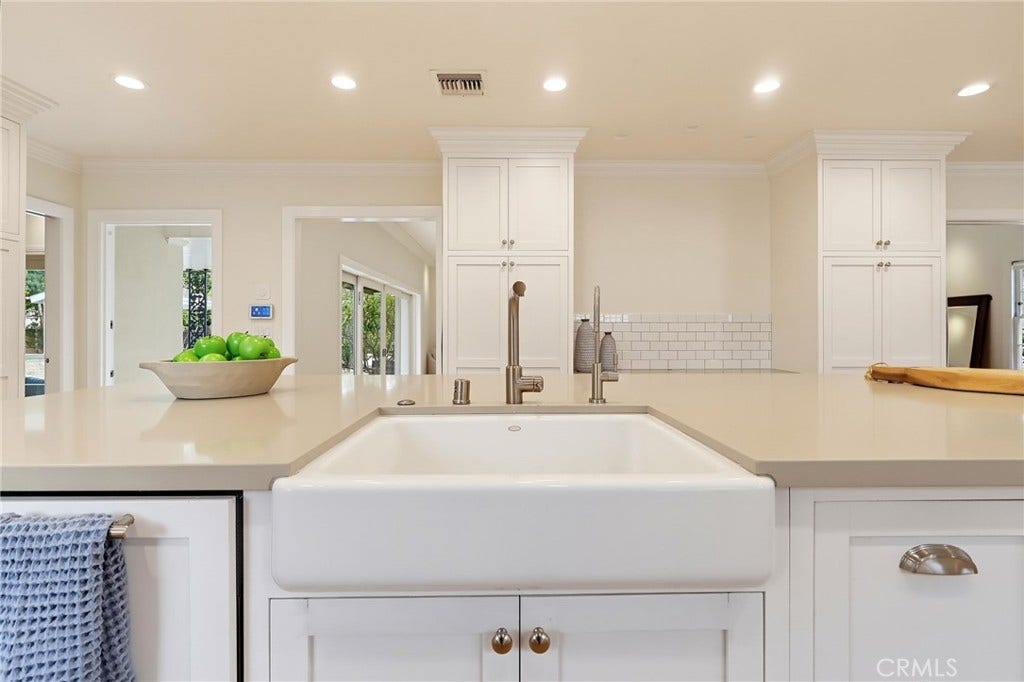 4455 California Avenue, Long Beach, CA 90807 4455 California Avenue, Long Beach, CA 90807