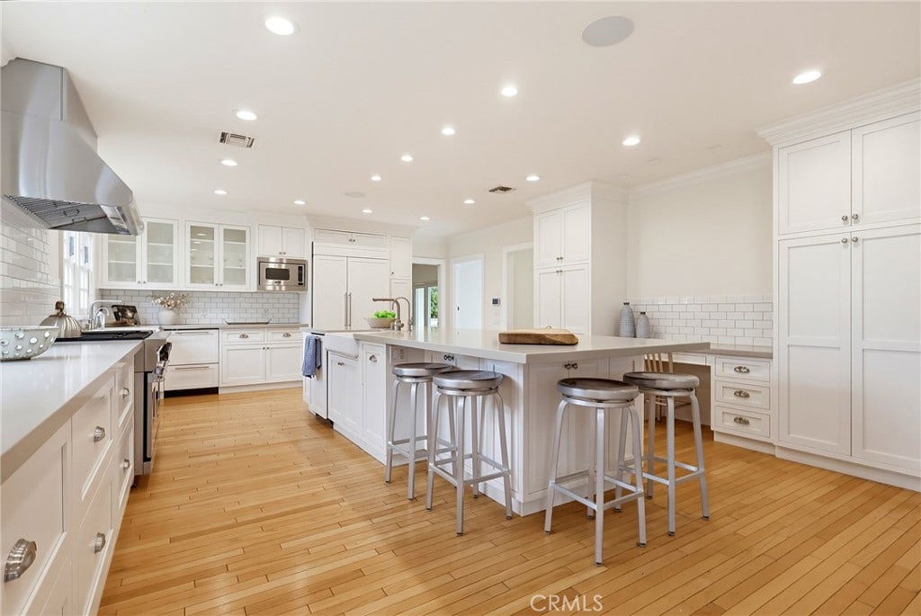 4455 California Avenue, Long Beach, CA 90807 4455 California Avenue, Long Beach, CA 90807