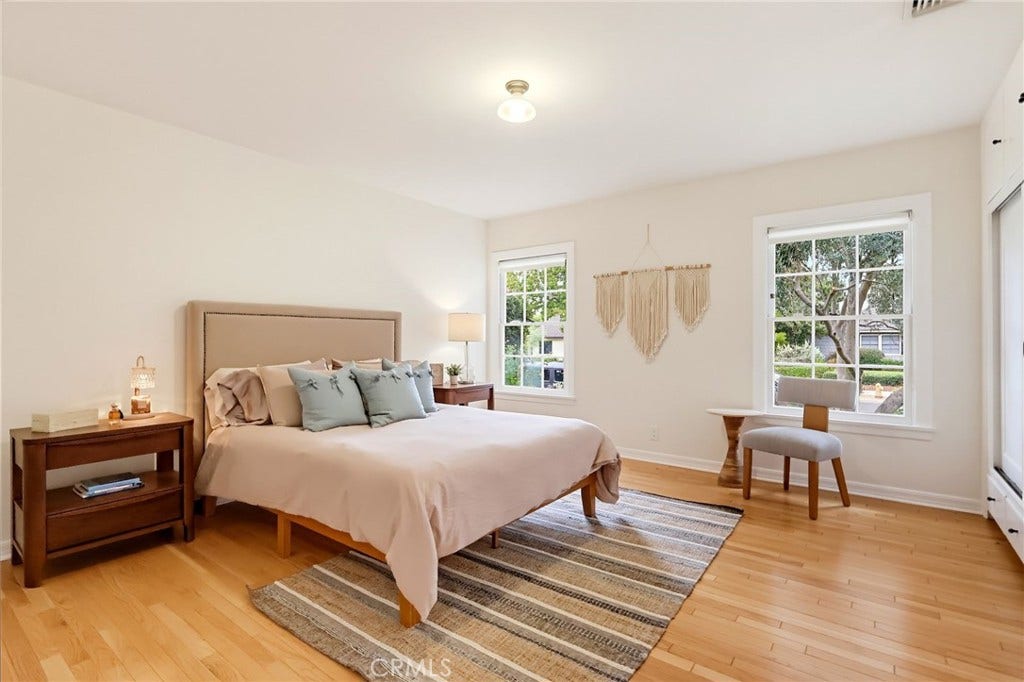 4455 California Avenue, Long Beach, CA 90807 4455 California Avenue, Long Beach, CA 90807