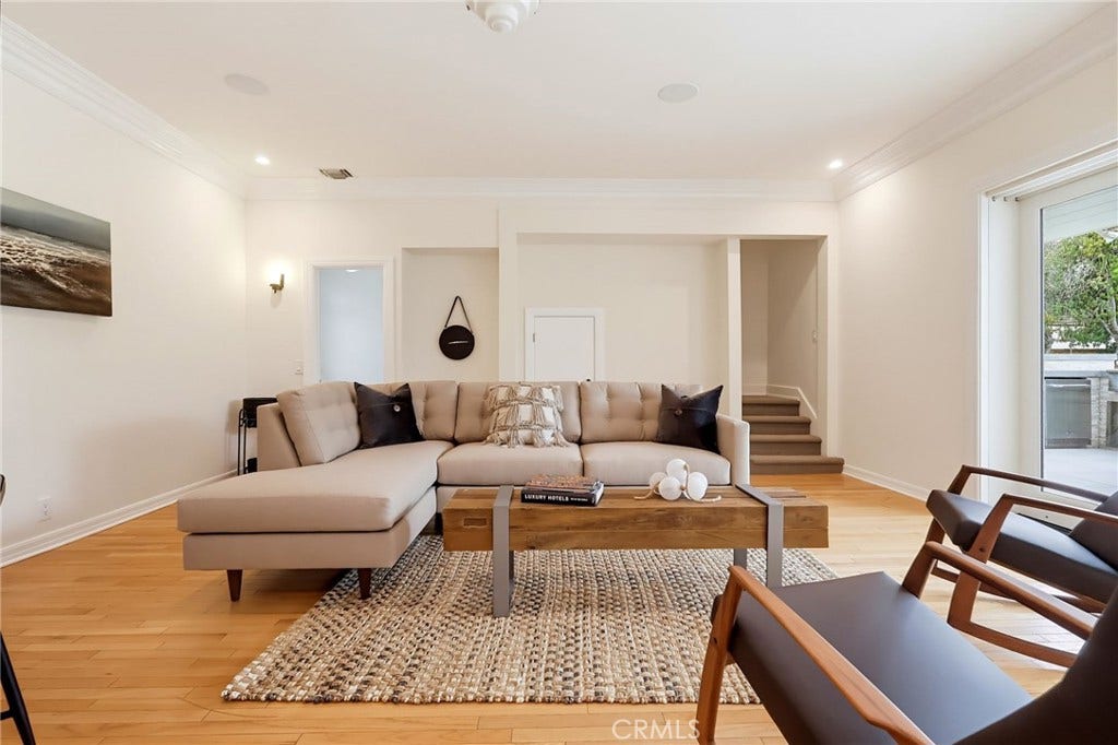 4455 California Avenue, Long Beach, CA 90807 4455 California Avenue, Long Beach, CA 90807
