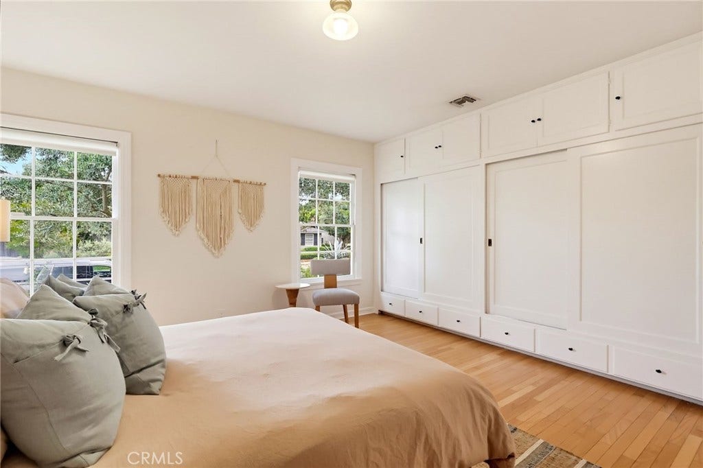 4455 California Avenue, Long Beach, CA 90807 4455 California Avenue, Long Beach, CA 90807