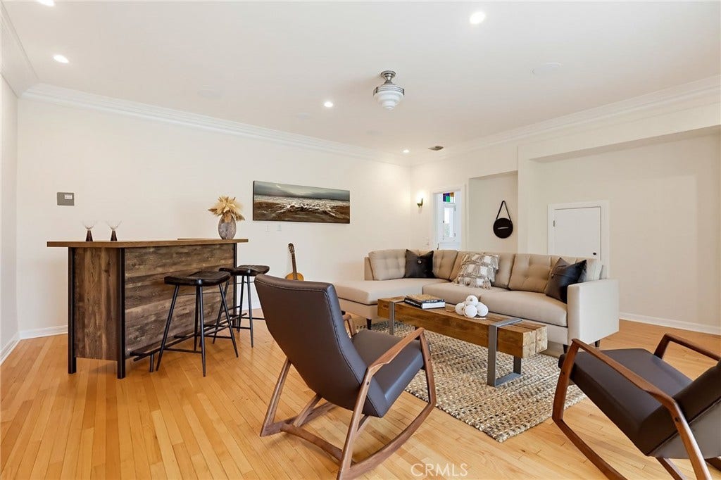 4455 California Avenue, Long Beach, CA 90807 4455 California Avenue, Long Beach, CA 90807