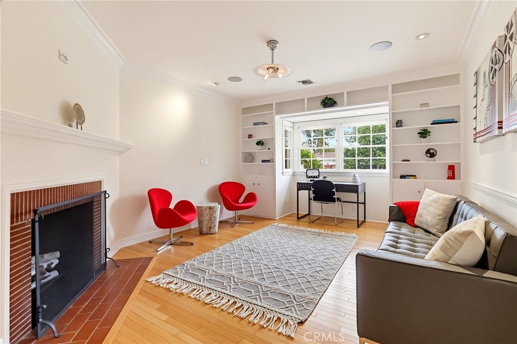 4455 California Avenue, Long Beach, CA 90807 4455 California Avenue, Long Beach, CA 90807