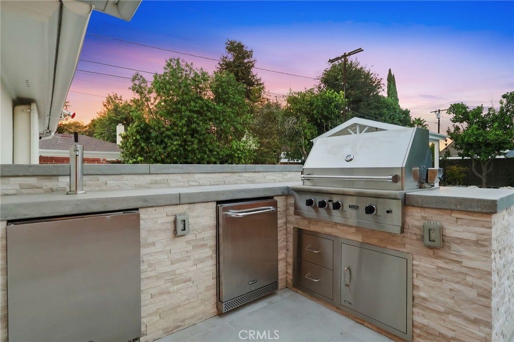 4455 California Avenue, Long Beach, CA 90807 4455 California Avenue, Long Beach, CA 90807