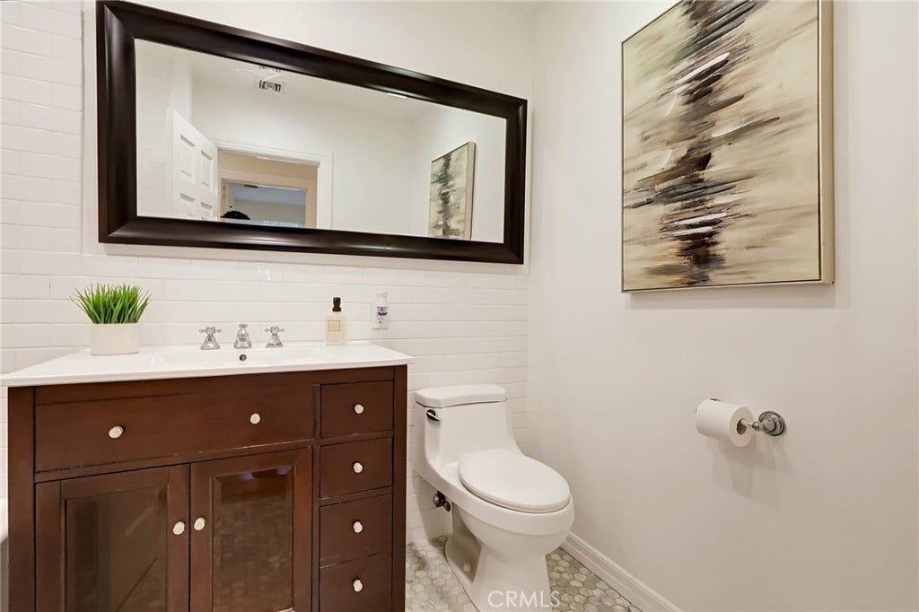 4455 California Avenue, Long Beach, CA 90807 4455 California Avenue, Long Beach, CA 90807