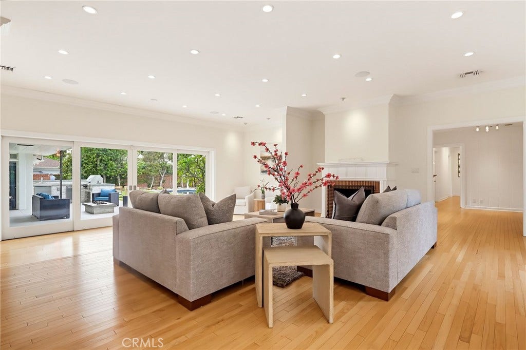 4455 California Avenue, Long Beach, CA 90807 4455 California Avenue, Long Beach, CA 90807