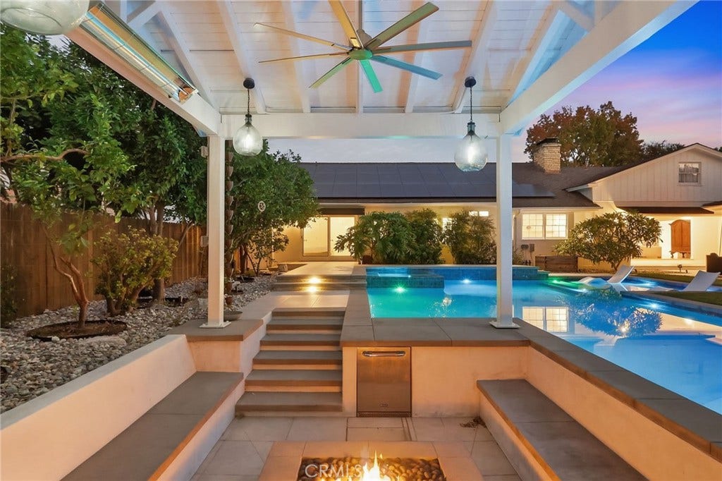 4455 California Avenue, Long Beach, CA 90807 4455 California Avenue, Long Beach, CA 90807