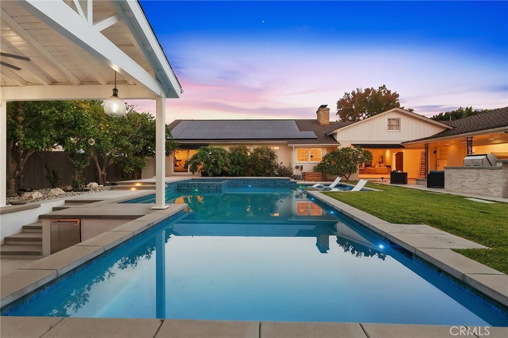 4455 California Avenue, Long Beach, CA 90807 4455 California Avenue, Long Beach, CA 90807
