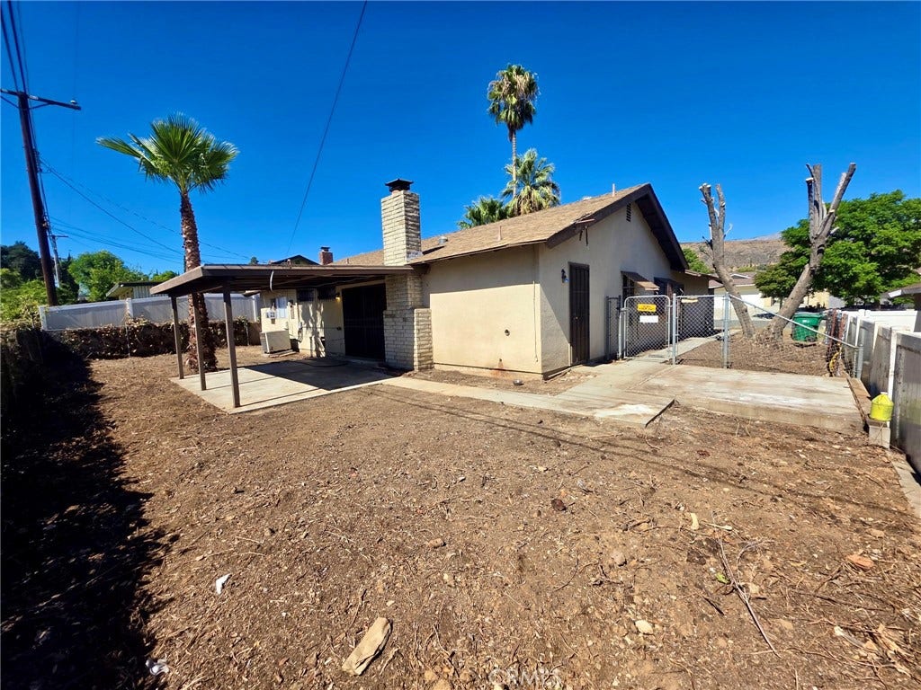 992 W Hoffer, Banning, CA 92220 992 W Hoffer, Banning, CA 92220