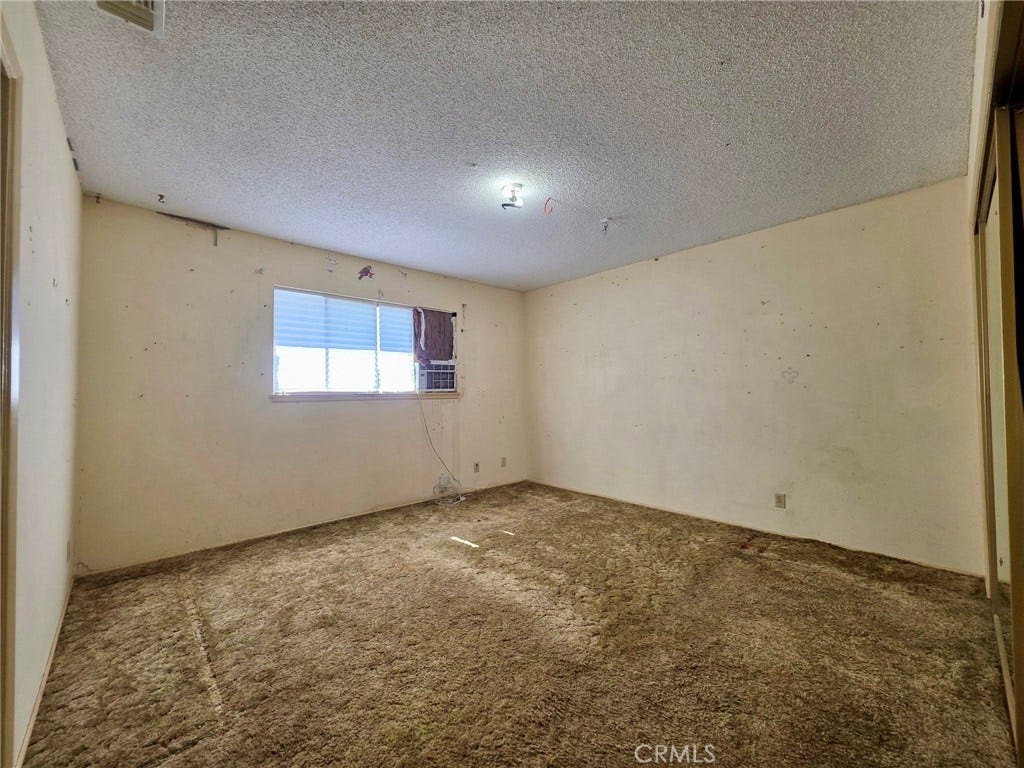 992 W Hoffer, Banning, CA 92220 992 W Hoffer, Banning, CA 92220
