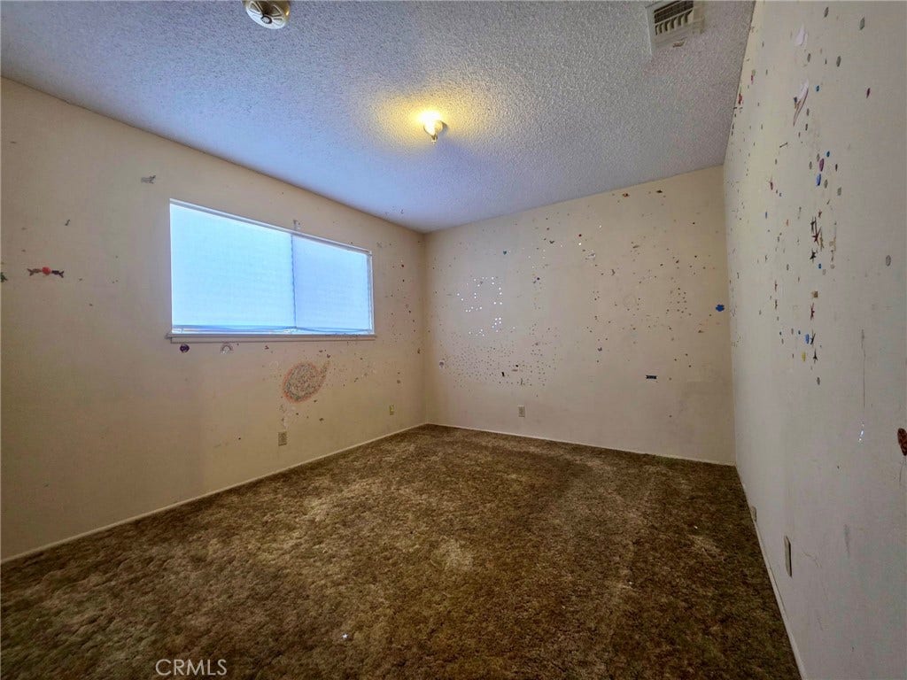 992 W Hoffer, Banning, CA 92220 992 W Hoffer, Banning, CA 92220