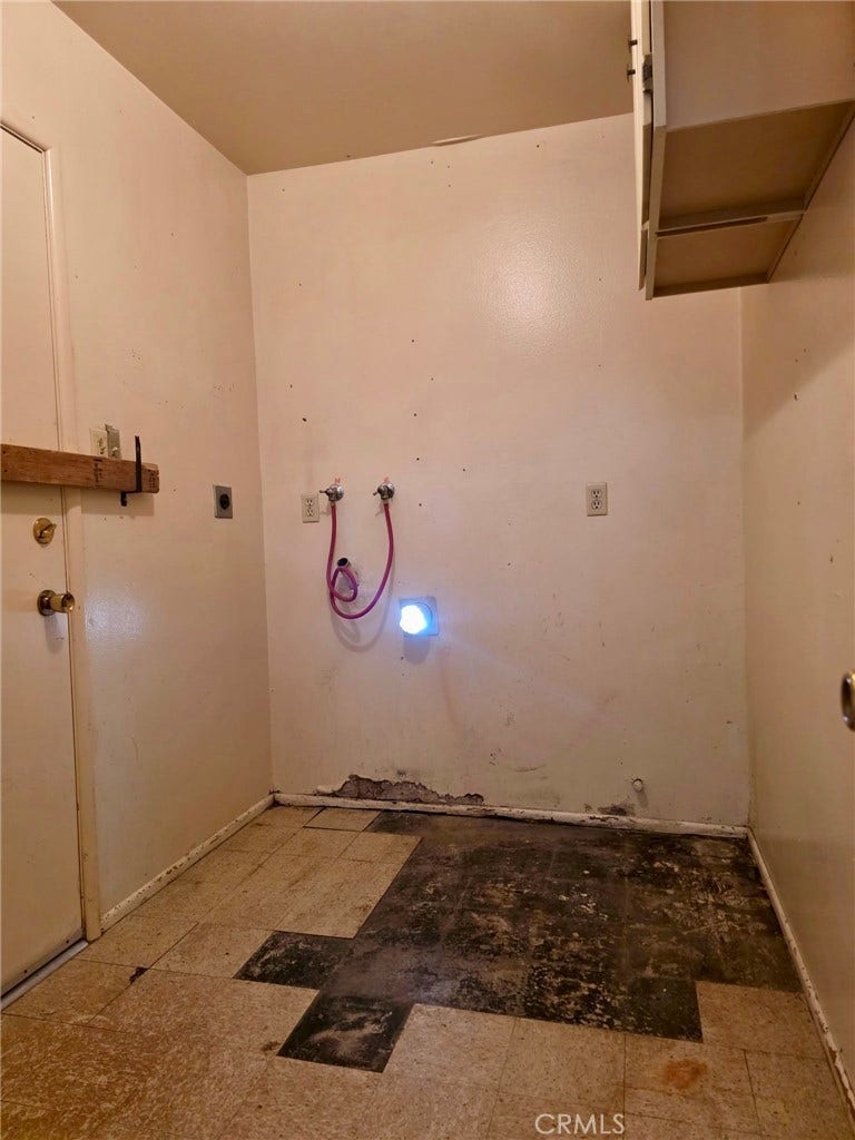 992 W Hoffer, Banning, CA 92220 992 W Hoffer, Banning, CA 92220
