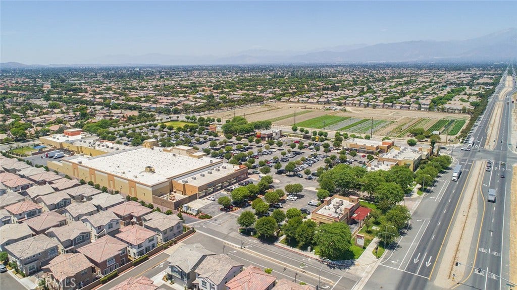 13839 Farmhouse Avenue, Chino, CA 91710 13839 Farmhouse Avenue, Chino, CA 91710