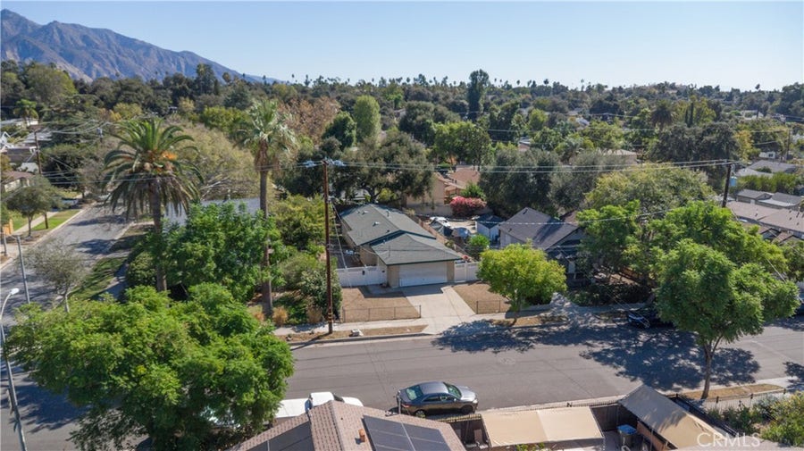 Property photo for 1914 Mentone, Pasadena, CA