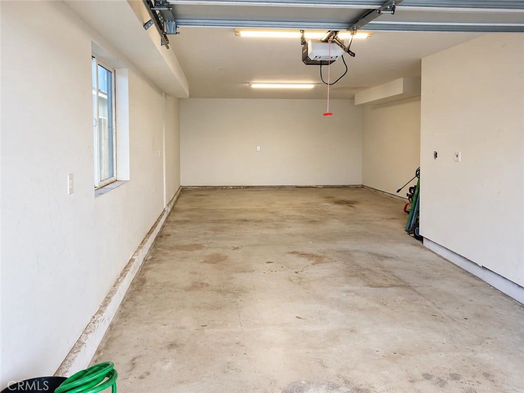 3996 La Salle Avenue, Los Angeles, CA 90062 3996 La Salle Avenue, Los Angeles, CA 90062