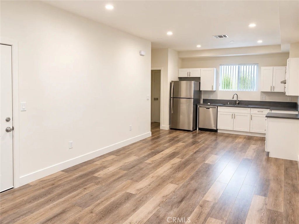 3996 La Salle Avenue, Los Angeles, CA 90062 3996 La Salle Avenue, Los Angeles, CA 90062