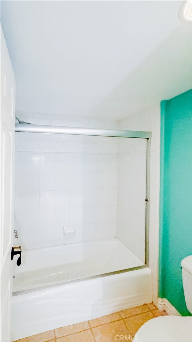 10623 Moorpark, North Hollywood, CA 91602 10623 Moorpark, North Hollywood, CA 91602