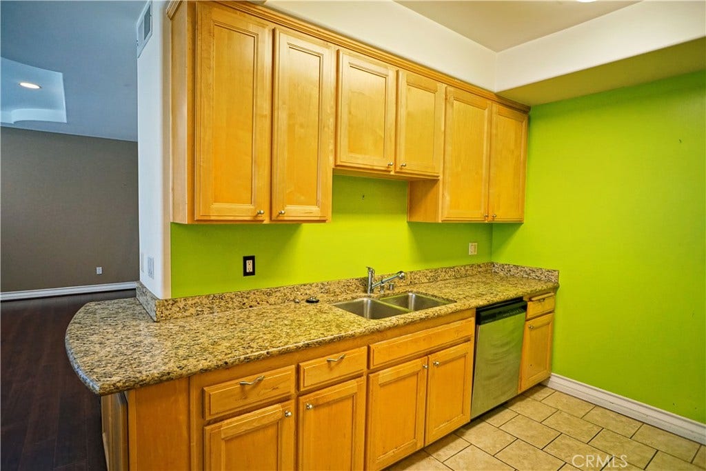 10623 Moorpark, North Hollywood, CA 91602 10623 Moorpark, North Hollywood, CA 91602