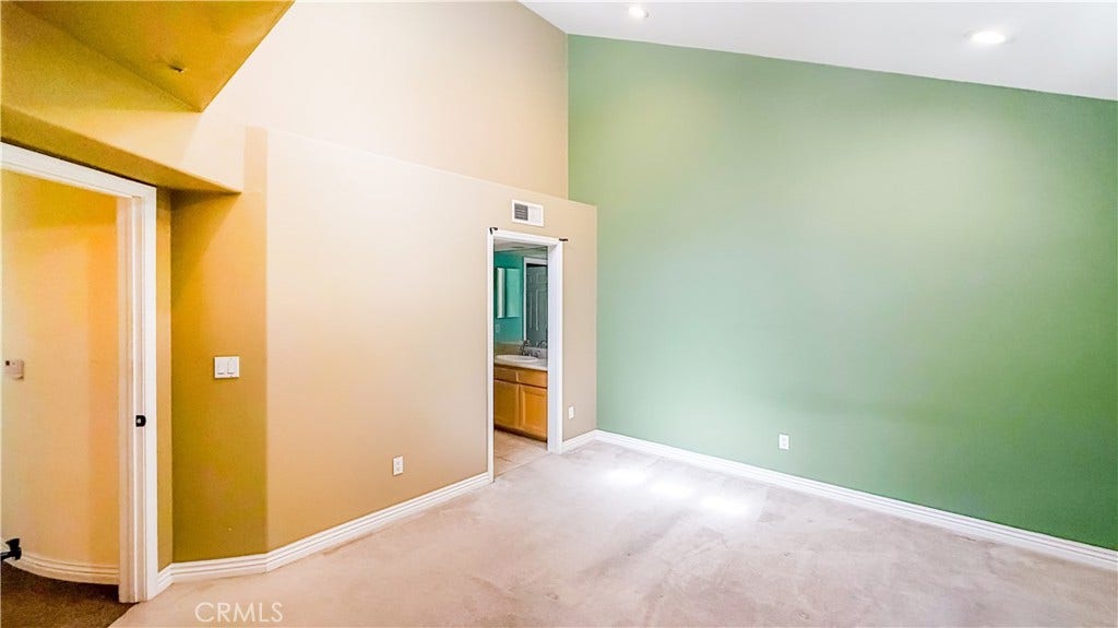 10623 Moorpark, North Hollywood, CA 91602 10623 Moorpark, North Hollywood, CA 91602