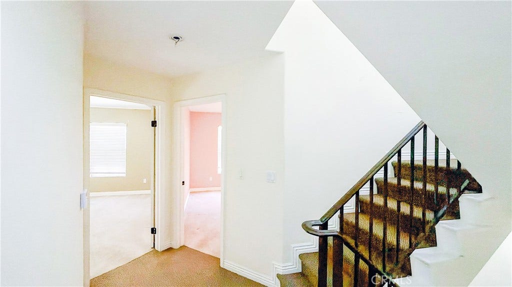 10623 Moorpark, North Hollywood, CA 91602 10623 Moorpark, North Hollywood, CA 91602