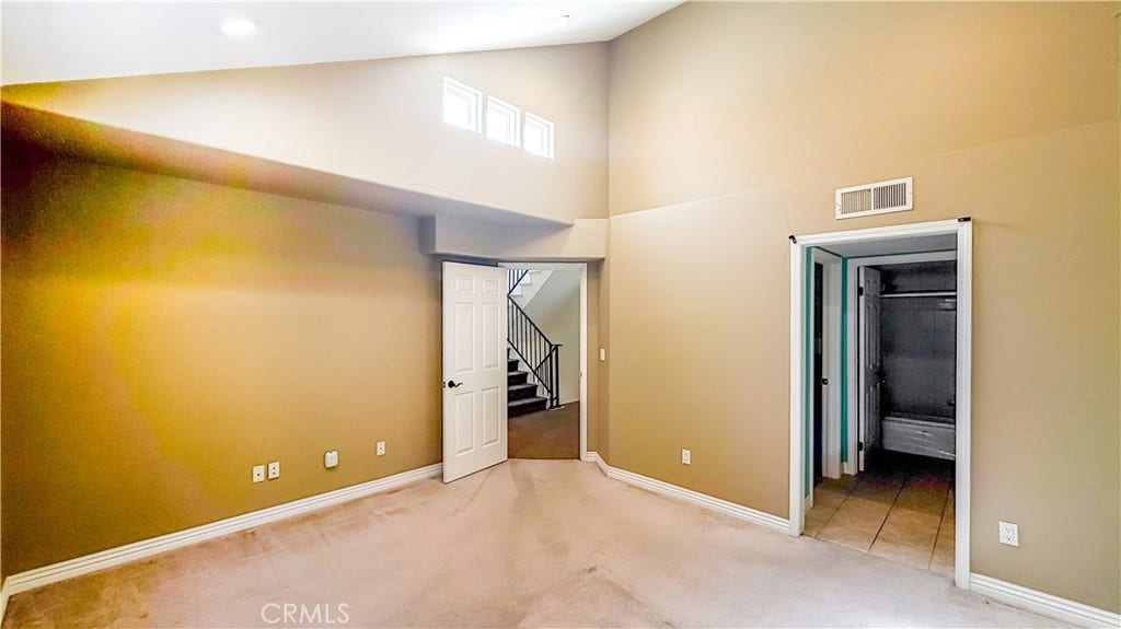 10623 Moorpark, North Hollywood, CA 91602 10623 Moorpark, North Hollywood, CA 91602