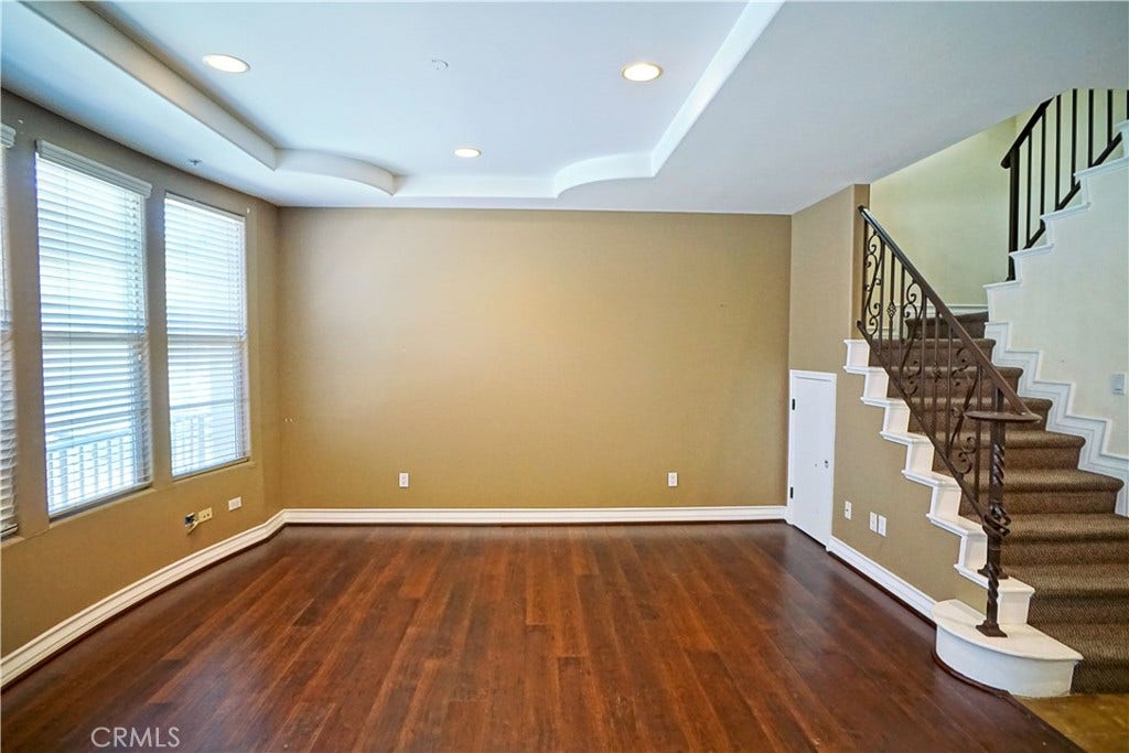 10623 Moorpark, North Hollywood, CA 91602 10623 Moorpark, North Hollywood, CA 91602