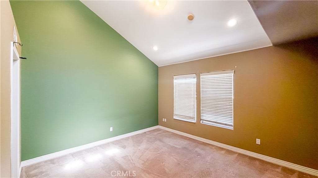 10623 Moorpark, North Hollywood, CA 91602 10623 Moorpark, North Hollywood, CA 91602