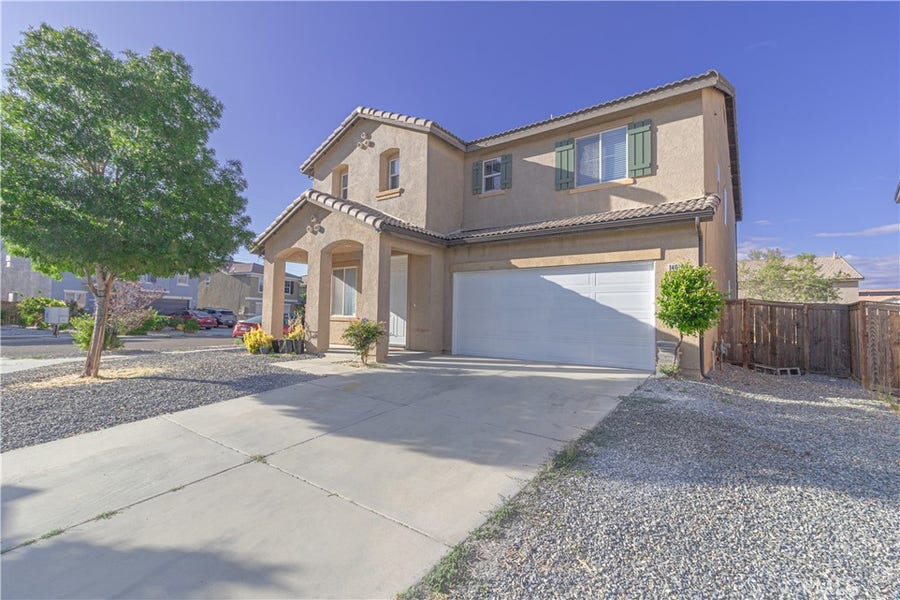 Property photo for 14010 Diamond, Hesperia, CA