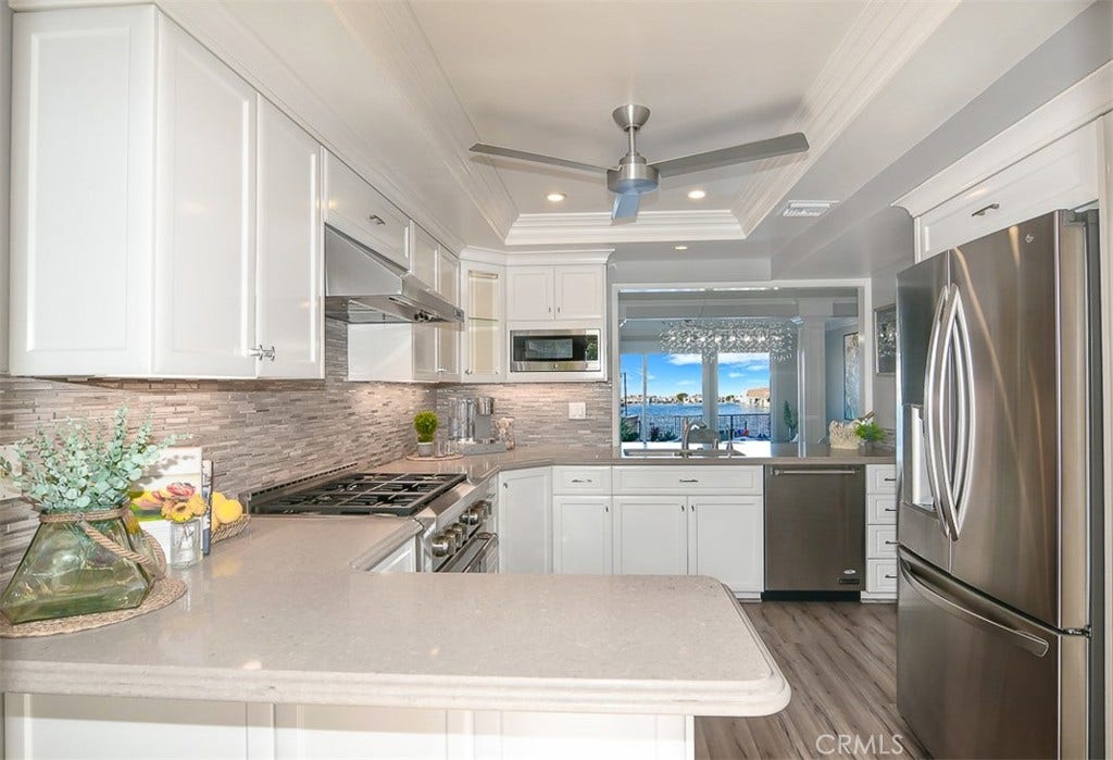 16125 Saint Croix Circle, Huntington Beach, CA 92649