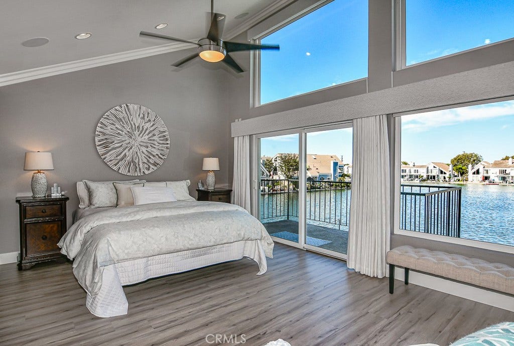 16125 Saint Croix Circle, Huntington Beach, CA 92649