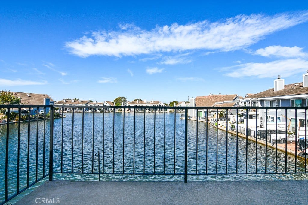 16125 Saint Croix Circle, Huntington Beach, CA 92649